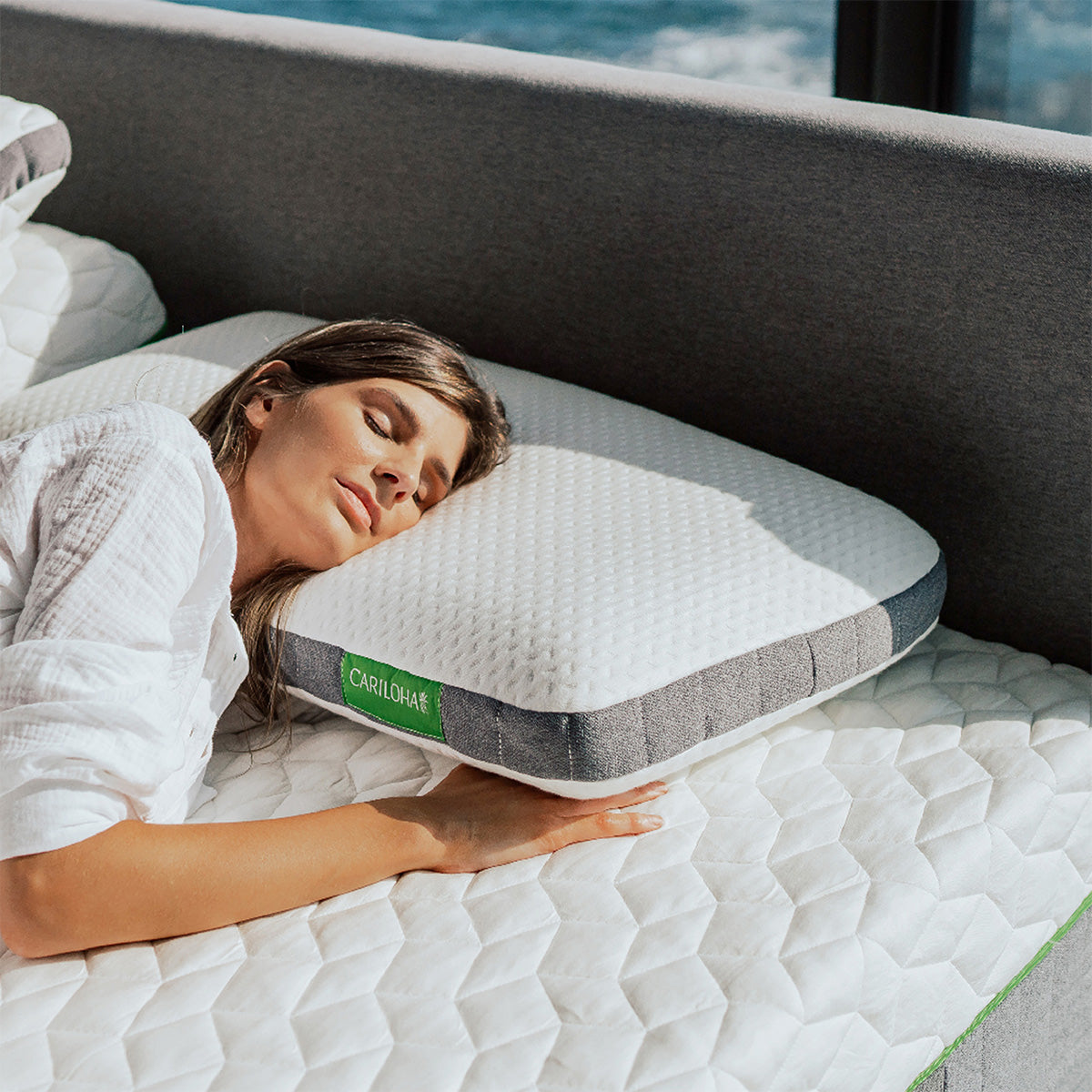 Cariloha Classic Bamboo Memory Foam Pillow